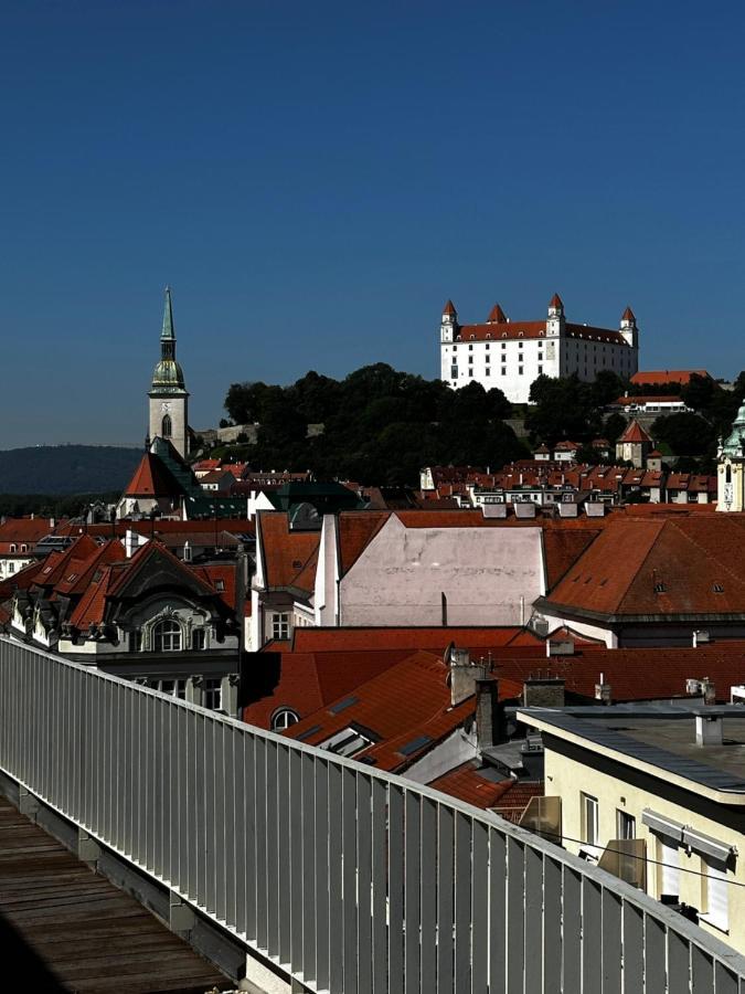 Luxury Penthouse At The Historical Centre With Free Parking Lejlighed Bratislava Eksteriør billede