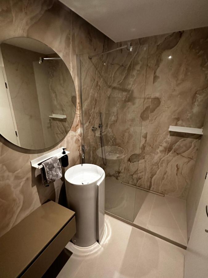 Luxury Penthouse At The Historical Centre With Free Parking Lejlighed Bratislava Eksteriør billede