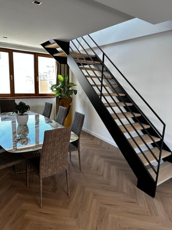 Luxury Penthouse At The Historical Centre With Free Parking Lejlighed Bratislava Eksteriør billede