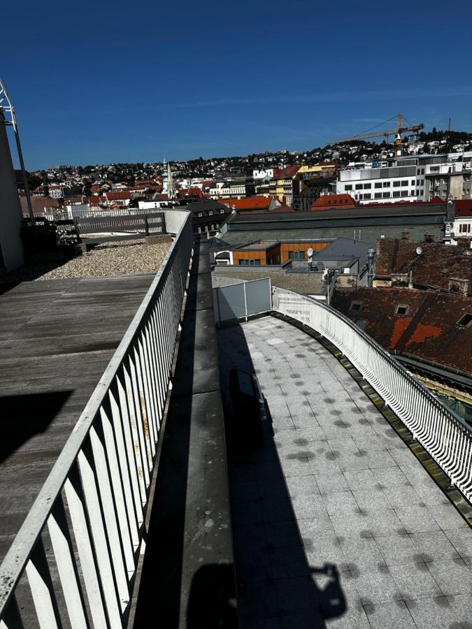 Luxury Penthouse At The Historical Centre With Free Parking Lejlighed Bratislava Eksteriør billede